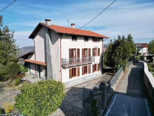 Detached house in Bossolasco