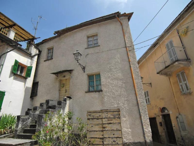 Historic house in Monesiglio