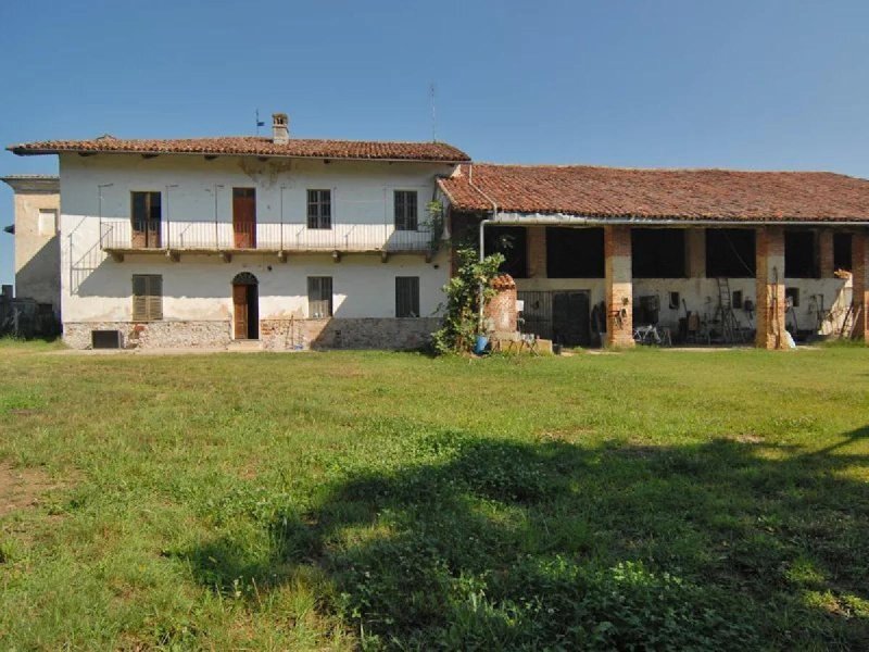 Farmhouse in Bene Vagienna