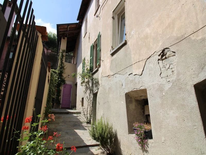 Casa histórica en Dogliani