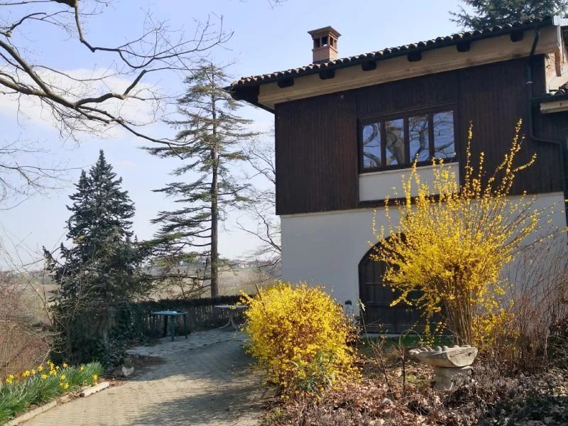 Cabaña en San Damiano d'Asti