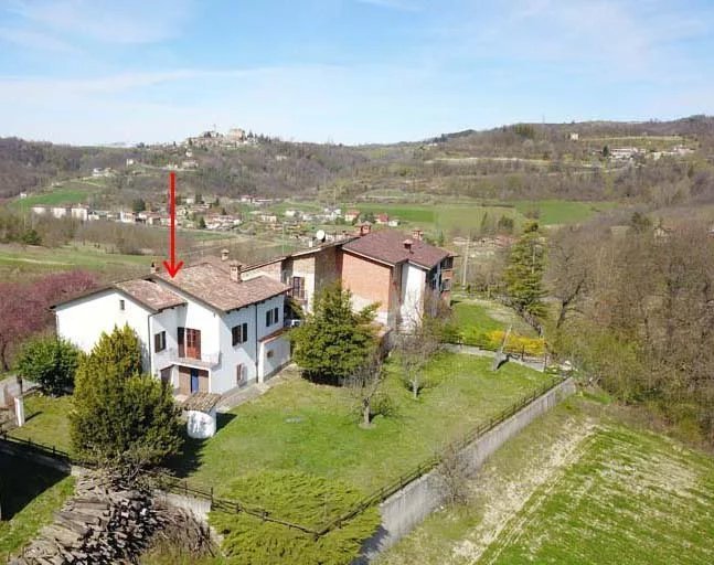 Farmhouse in Sale delle Langhe