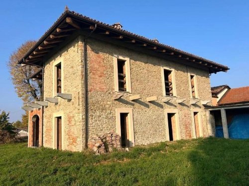 Вилла в Леквио-Беррия