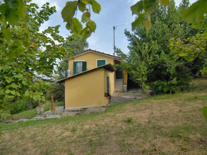Einfamilienhaus in Belvedere Langhe