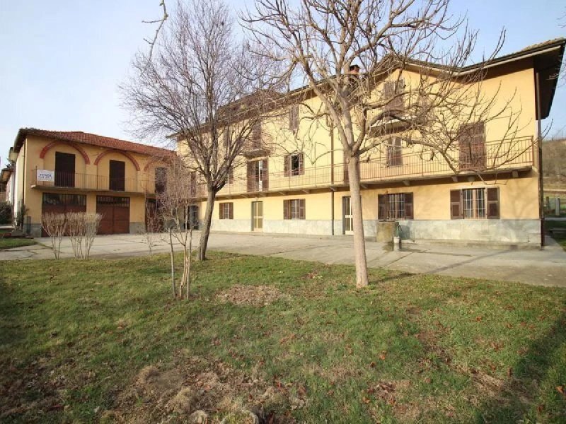 Einfamilienhaus in Camerana