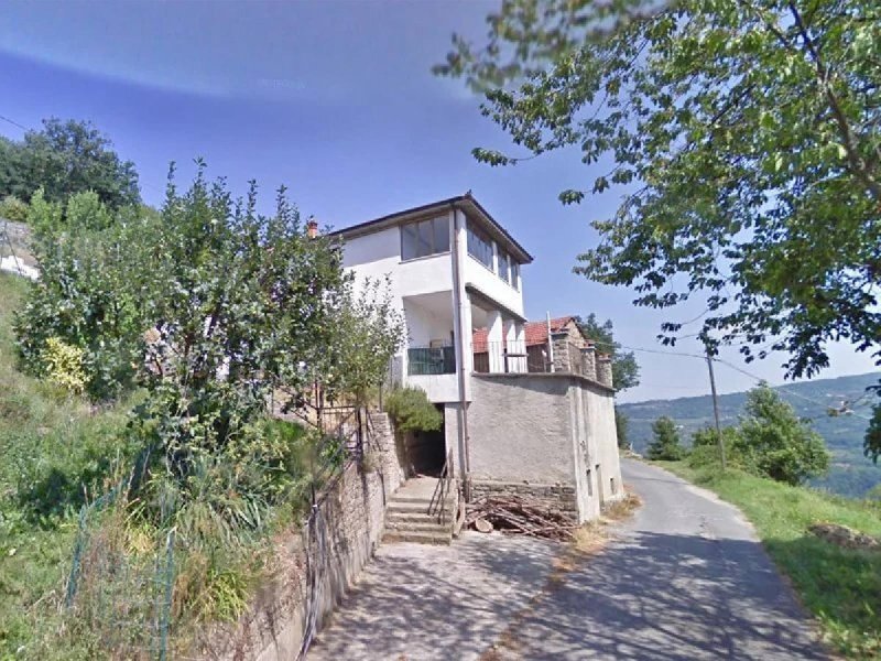 Maison individuelle à Gorzegno