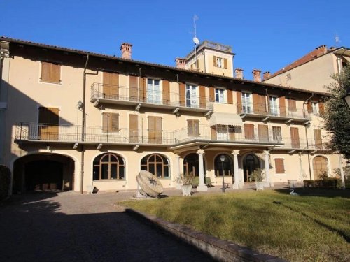 Villa a Dogliani