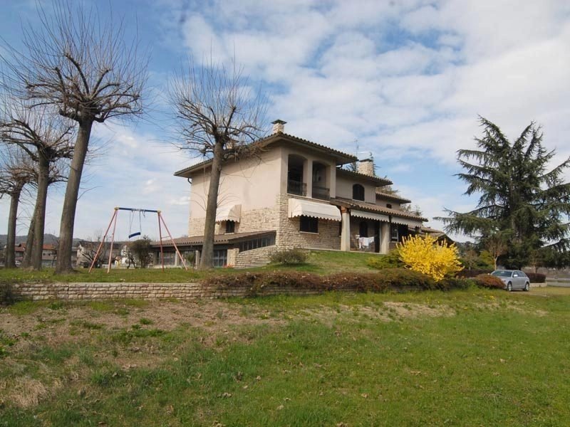Villa in Ceva
