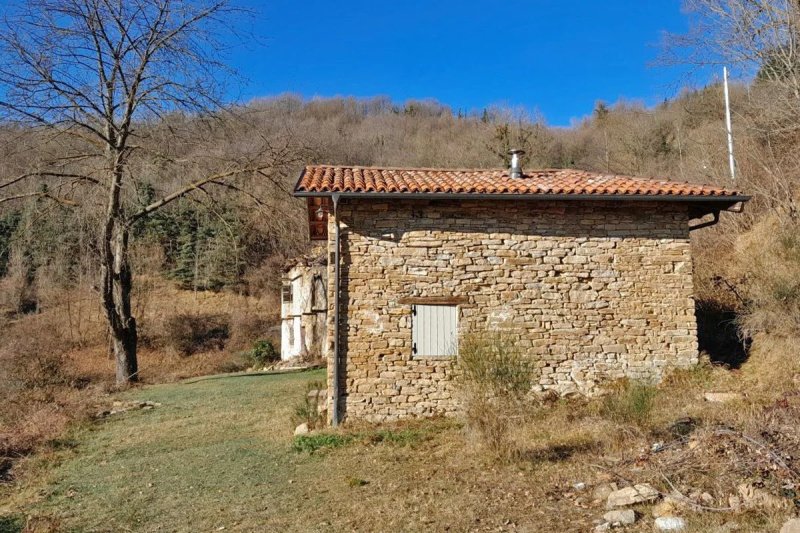 Farmhouse in Paroldo
