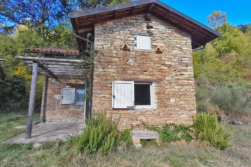Farmhouse in Paroldo