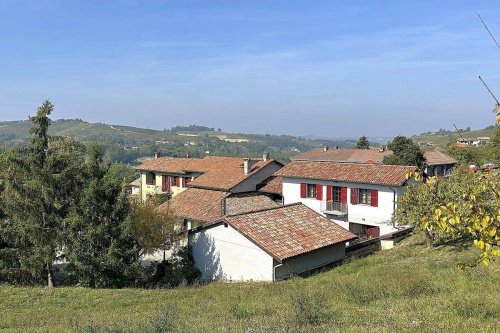 Villa in Costigliole d'Asti