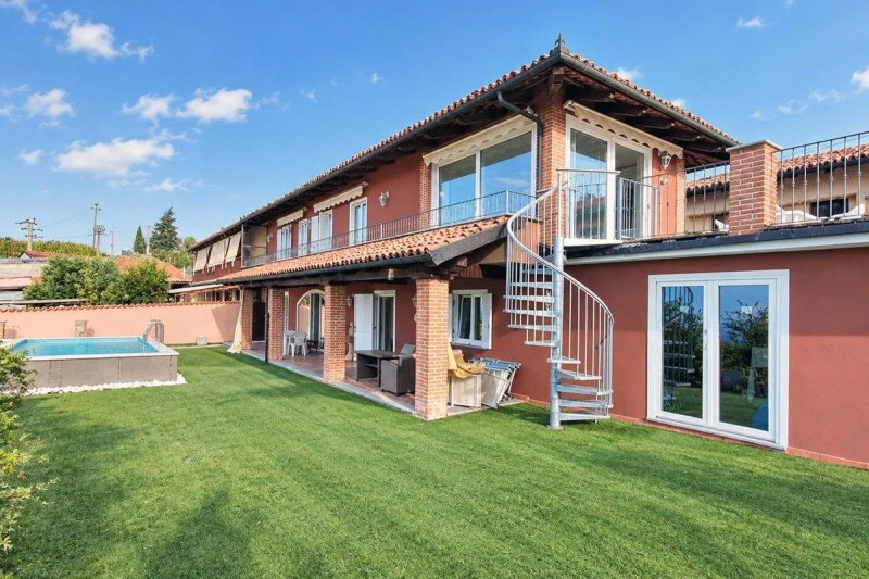 Villa a Dogliani