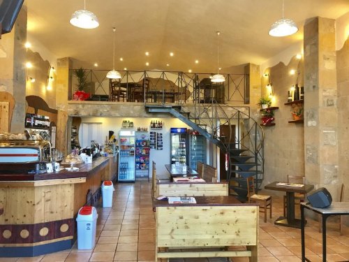 Commercial property in Sorano