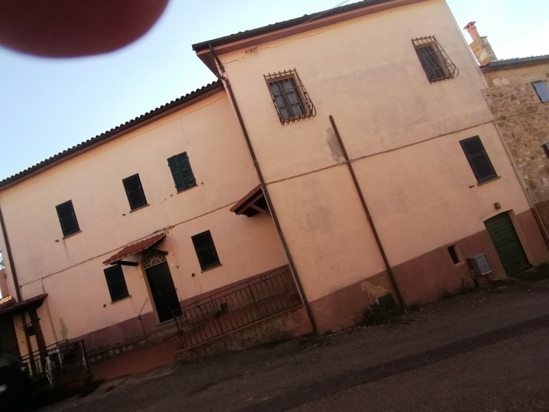 Self-contained apartment in Sorano