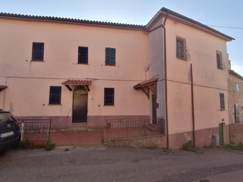 Self-contained apartment in Sorano