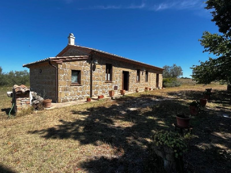 Klein huisje op het platteland in Pitigliano