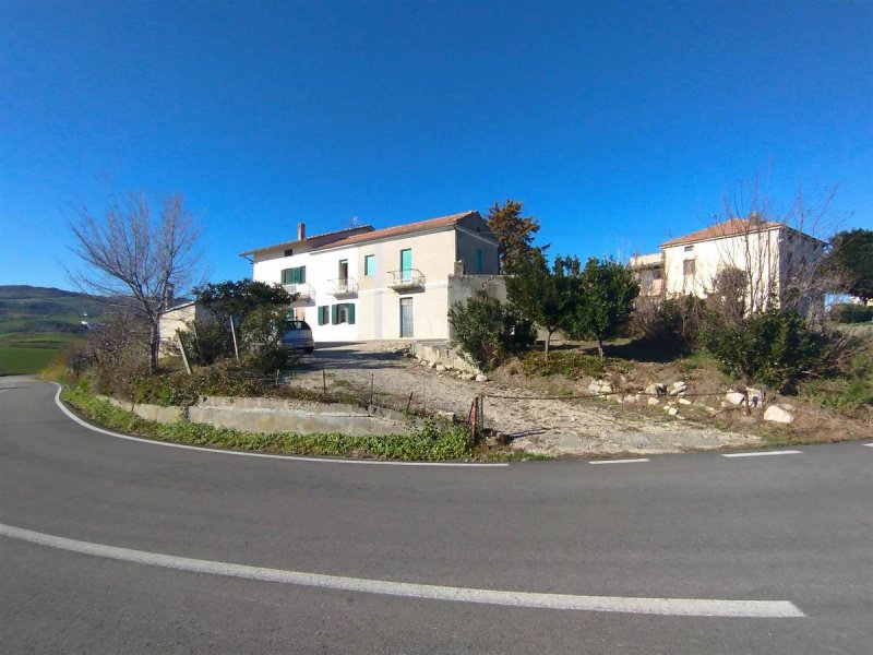 Doppelhaushälfte in Atessa