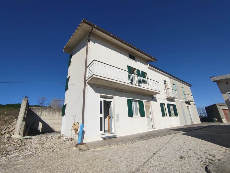 Casolare a Casalanguida