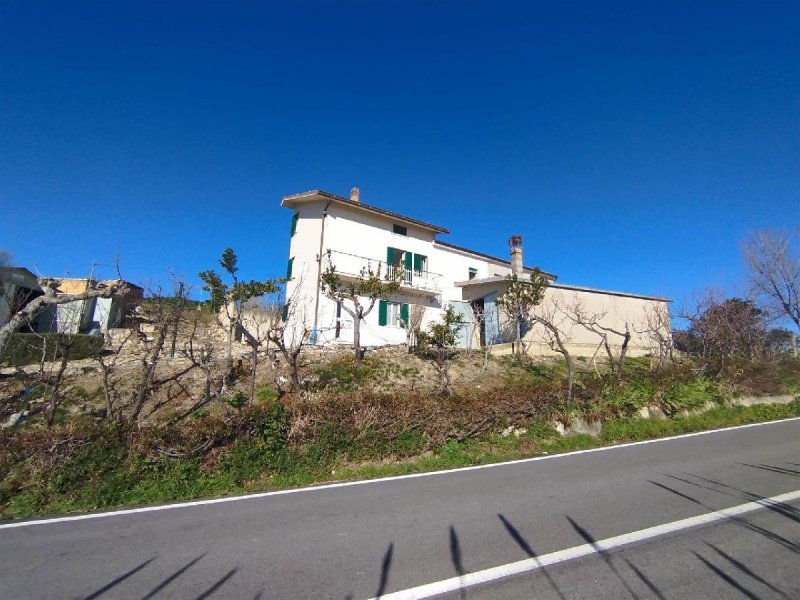 Casolare a Casalanguida