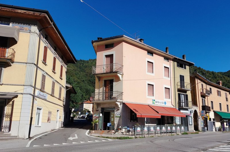 Крыша/земля в Вестоне