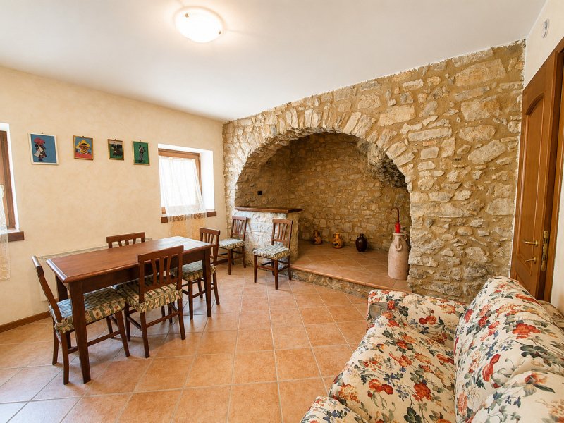 Self-contained apartment in Lavenone