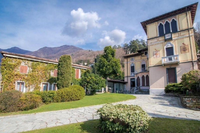 Villa en Faggeto Lario