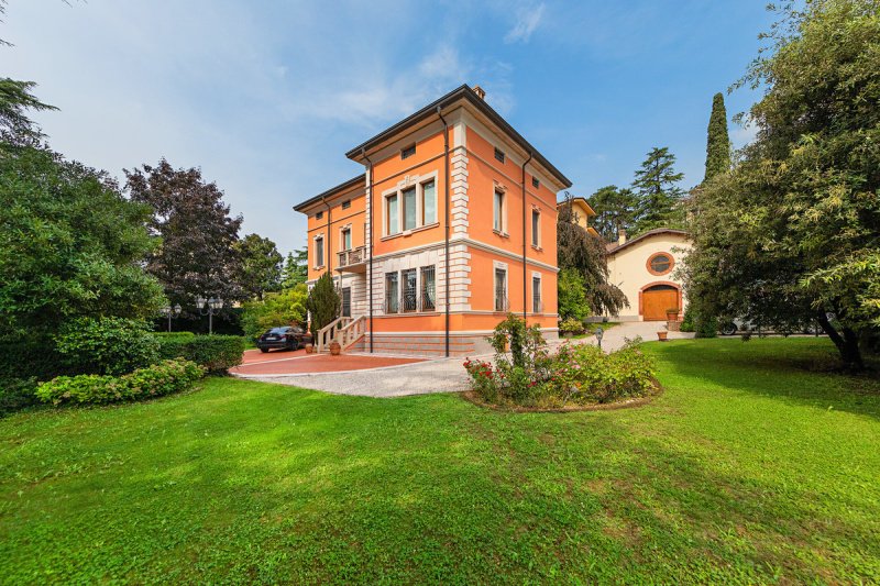 Villa in Caprino Veronese