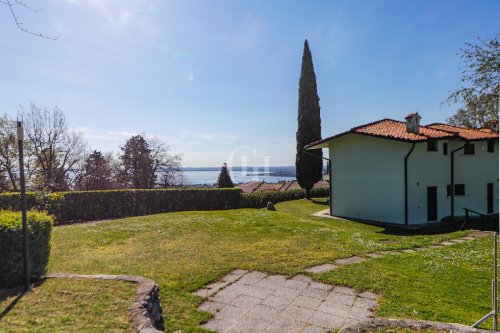 Villa in Padenghe sul Garda