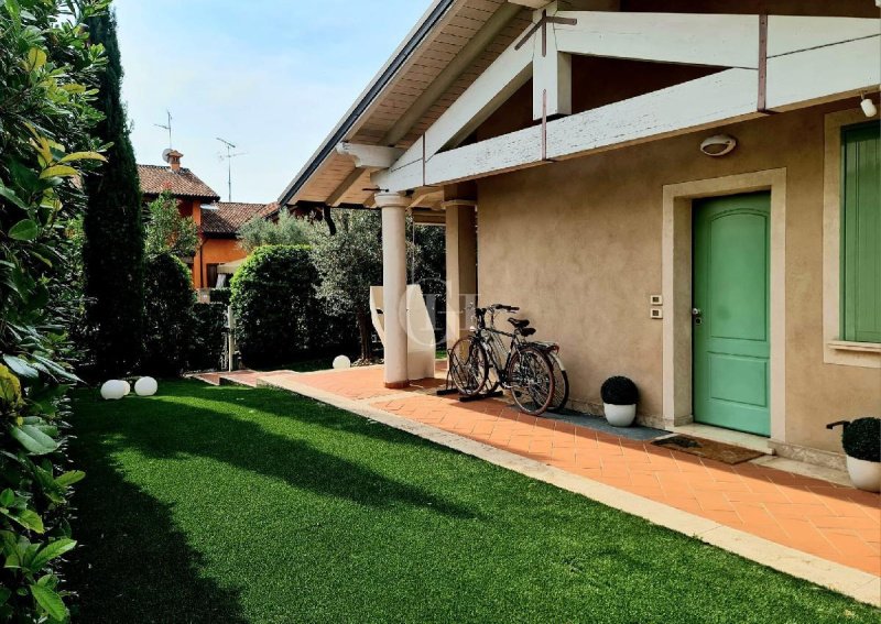 Semi-detached house in Sirmione