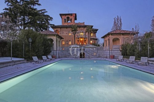 Villa in Lonato