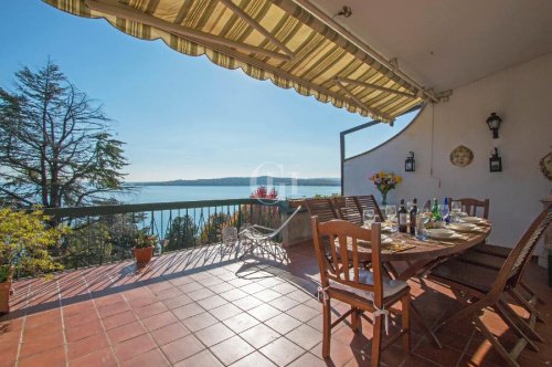 Maison jumelée à Padenghe sul Garda