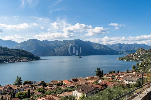 Apartment in Sale Marasino