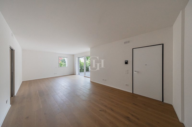 Apartment in Desenzano del Garda