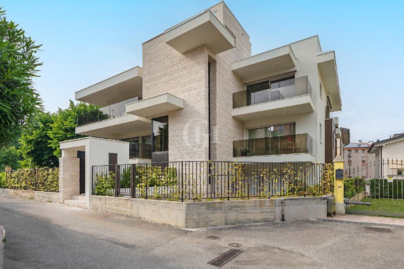 Appartement in Desenzano del Garda