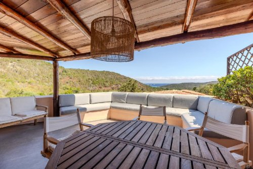 阿尔扎凯纳公寓