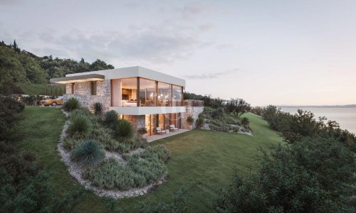 Villa in Torri del Benaco