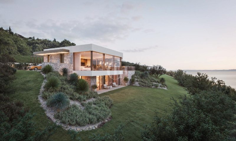 Villa in Torri del Benaco