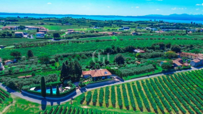 Вилла в Бардолино