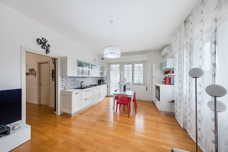 Apartamento em Salò