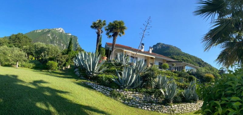 Вилла в Тосколано-Мадерно