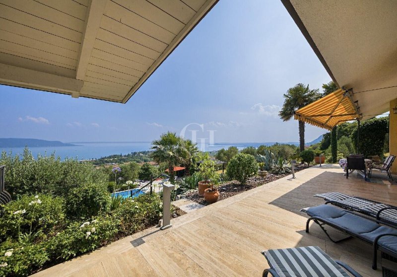 Вилла в Тосколано-Мадерно