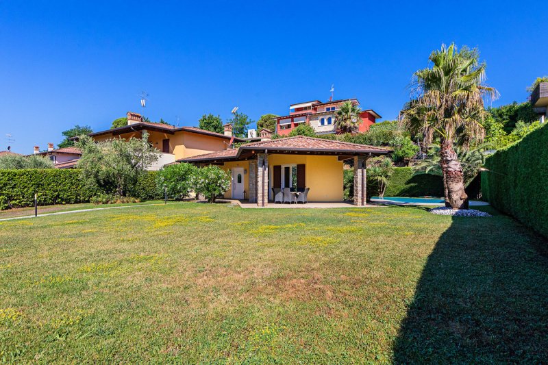Villa in Moniga del Garda