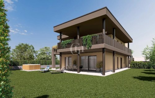 Особняк из двух квартир в Гарда