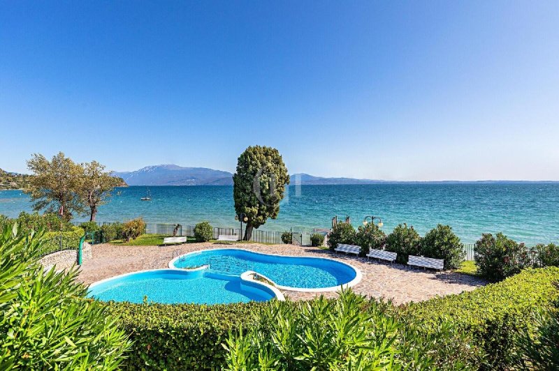 马内尔巴德尔加尔达公寓