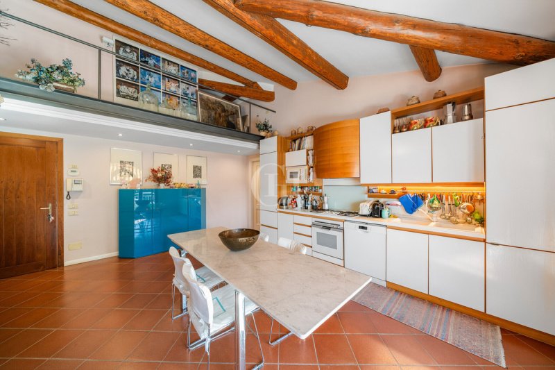 Квартира в Торри-дель-Бенако