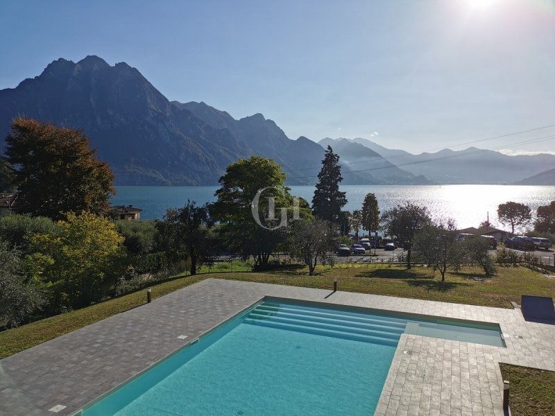 Apartamento em Riva di Solto