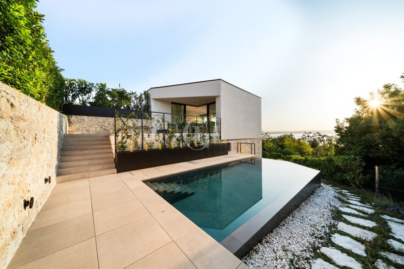 Villa i Torri del Benaco