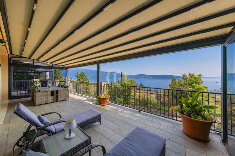 Apartment in Toscolano-Maderno
