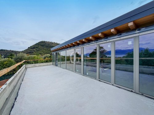 Villa in Manerba del Garda