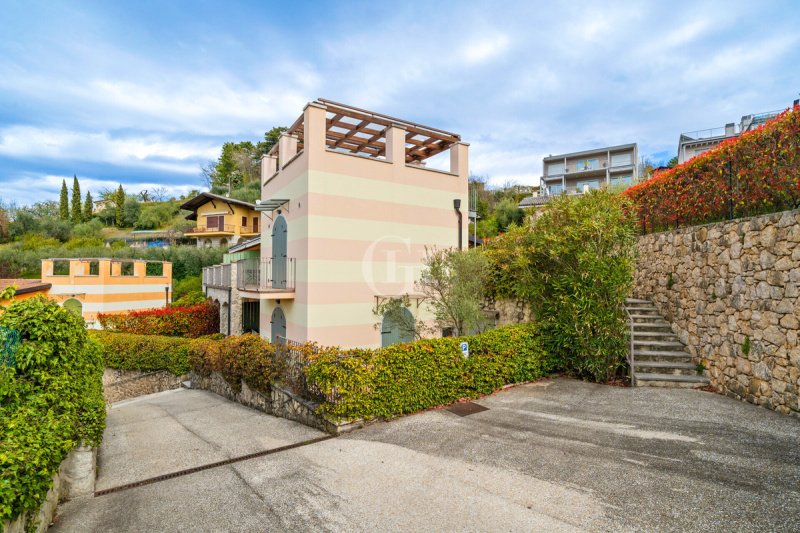 Lägenhet i Torri del Benaco